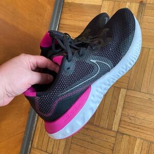 Nike Renew sneakers 9